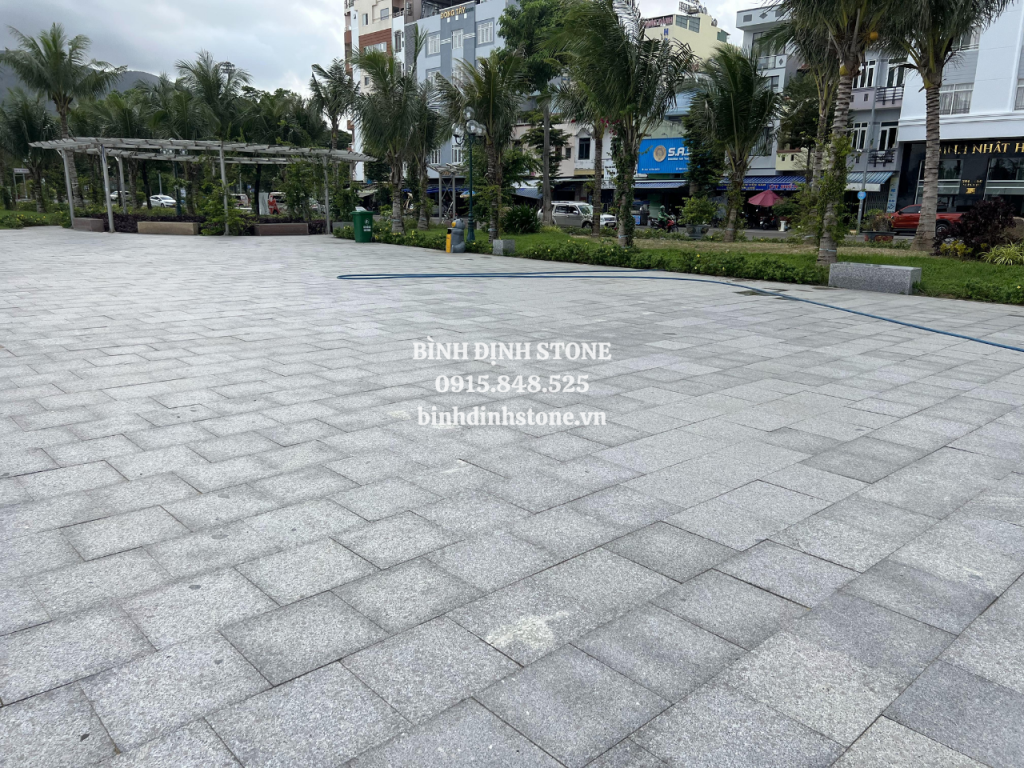 Đá granite tự nhiên lát sân quảng trường